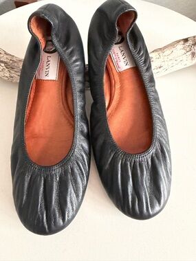Lanvin Black Leather Elastic-Top Ballet Flats size 35